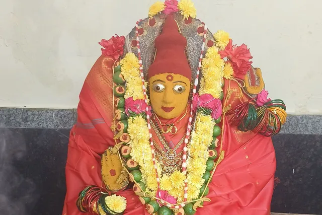 శ్రీ కనకదుర్గమ్మ ఆలయంలో నవరాత్రి ఉత్సవాలు ప్రారంభం