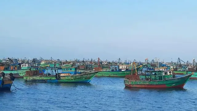 இலங்கை கடற்படையை எதிர்த்து 5-வது நாளாக ராமேஸ்வரம் மீனவர்கள் வேலைநிறுத்தம்