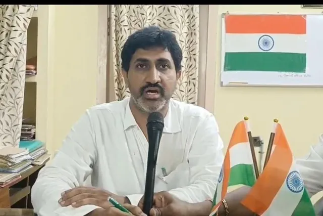 రేషన్ పంపిణీ గడువు పొడిగింపు - ఎమ్మార్వో ప్రసాద్ రాజు రేషన్ పంపిణీ గడువు పొడిగింపు - ఎమ్మార్వో ప్రసాద్ రాజు