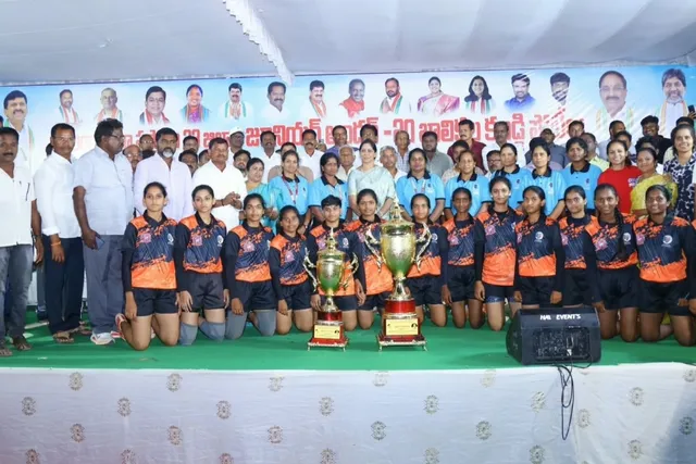 అశ్వారావుపేటలో ఘనంగా ముగిసిన రాష్ట్రస్థాయి కబడ్డీ పోటీలు అశ్వారావుపేటలో ఘనంగా ముగిసిన రాష్ట్రస్థాయి కబడ్డీ పోటీలు