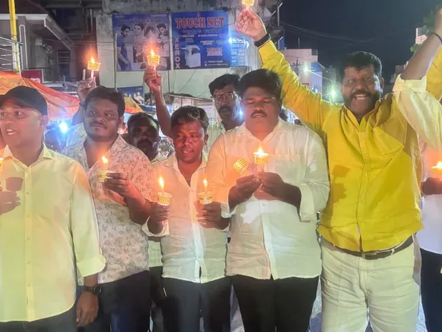 కుప్పం లో కొవ్వొత్తుల ర్యాలీ నిర్వహించిన టిడిపి శ్రేణులు