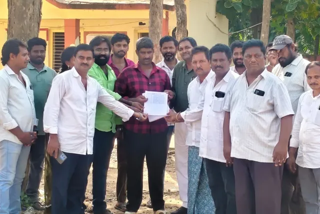 తిరుమలదేవీపేట జడ్పీస్కూల్ SMC ఎన్నికల్లో కూటమి విజయం తిరుమలదేవీపేట జడ్పీస్కూల్ SMC ఎన్నికల్లో కూటమి విజయం