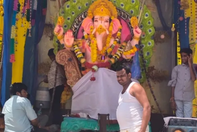 మడ్డిపల్లి గణేష్ ఉత్సవాలు