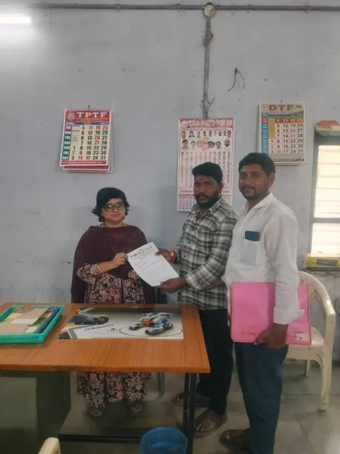 ఎస్‌ఆర్ ప్రైమ్ స్కూల్‌పై చర్యలు తీసుకోవాలి