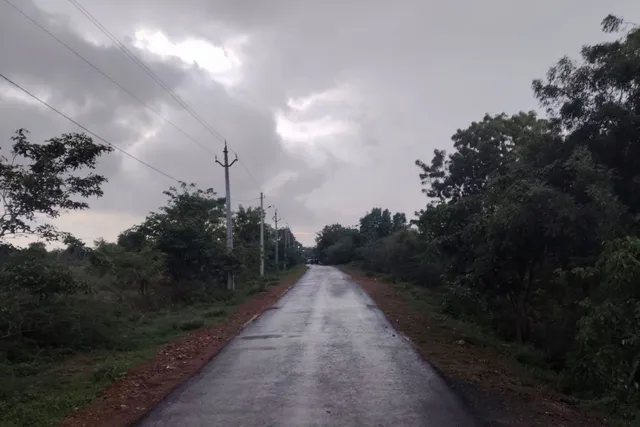 నెల్లూరు జిల్లాలో అకస్మాత్తుగా మారిన వాతావరణం