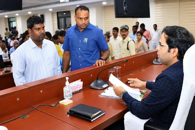 ప్రజావాణిలో 120 వినతులు: కలెక్టర్ అంకిత్ ఆదేశాలు