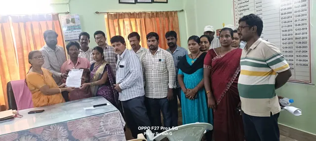 ఫీల్డ్ అసిస్టెంట్లకు ఉద్యోగ భద్రత కల్పించాలి ఫీల్డ్ అసిస్టెంట్లకు ఉద్యోగ భద్రత కల్పించాలి
