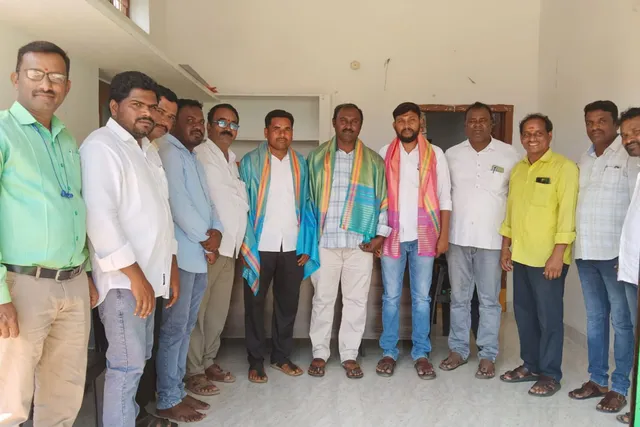 జర్నలిస్టుల సమస్యల పరిష్కారానికి కృషి చేయాలి జర్నలిస్టుల సమస్యల పరిష్కారానికి కృషి చేయాలి