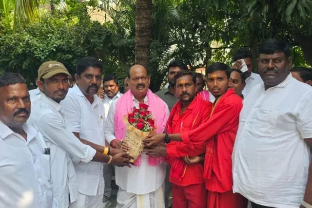 బాజిరెడ్డి గోవర్ధన్‌కు దసరా శుభాకాంక్షలు తెలిపిన నేతలు