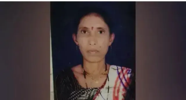 పులి దాడిలో అంగన్వాడీ టీచర్ మృతి