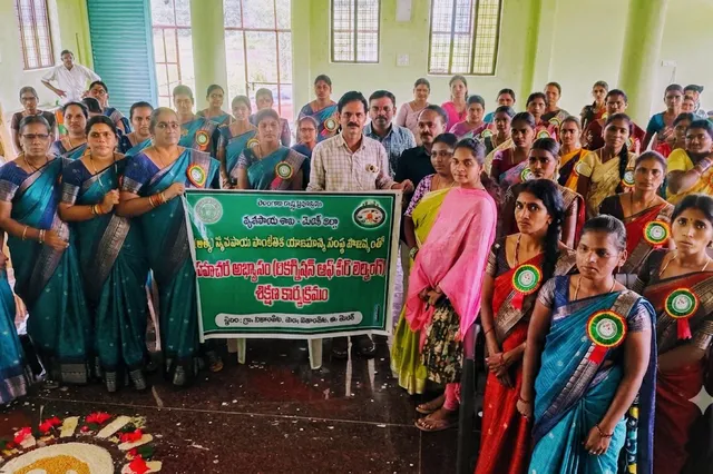 మహిళా రైతులు ఆధునిక పద్ధతులతో ఆర్థికంగా ఎదగాలి
