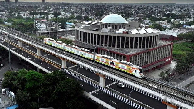 హైదరాబాద్‌లో భారీ డబుల్ డెక్కర్ ఫ్లైఓవర్