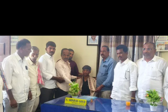 ఎంబిబిఎస్  సీటు సాధించిన విద్యార్థికి ఘన సన్మానం
