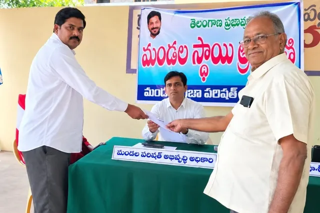 సర్వేలో భూముల వివరాలు నమోదు చేయలేదని భూయజమానుల ఆరోపణ