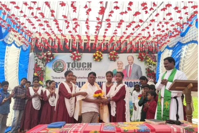అరకులో ట్రైబల్ ఓలీవ్ చిల్డ్రన్ హోమ్ ప్రారంభం