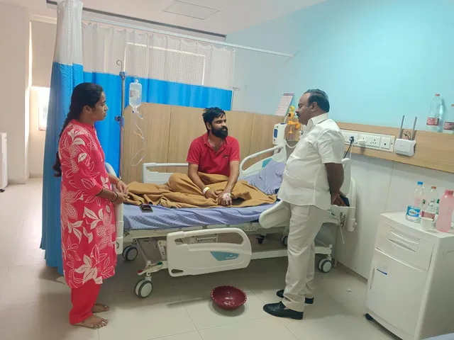 బీసీ ఉద్యమ నాయకుడు చిరంజీవిని పరామర్శించిన రైతు రుణ విమోచన కమిషన్ మాజీ చైర్మన్