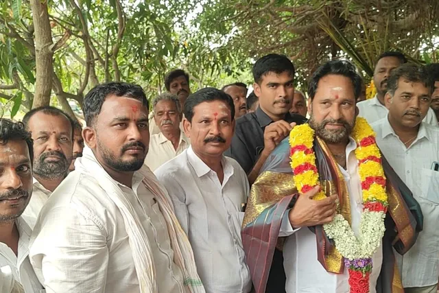 గురువుదేవర వేడుకల్లో పాల్గొన్న ఎమ్మెల్యే అమరనాథరెడ్డి