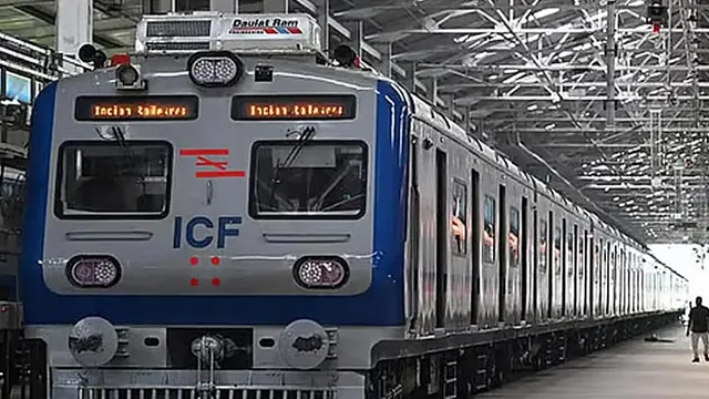 AC ரயில் கட்டணம் உயர்வு.. பயணிகள் அதிருப்தி