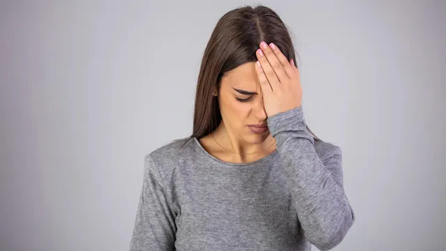 కంటి రెప్పలు ఎందుకు అదురుతాయో తెలుసా?