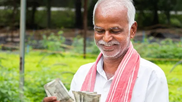 దసరా కానుకగా రూ.2 వేలు రైతుల ఖాతాల్లో జమ!