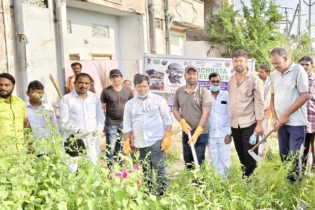 శ్రమదానంతో పరిశుభ్రతకు బాటలు