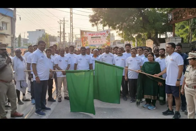 వన్య ప్రాణుల సంరక్షణ.. 2కె రన్ ప్రారంభించిన కలెక్టర్