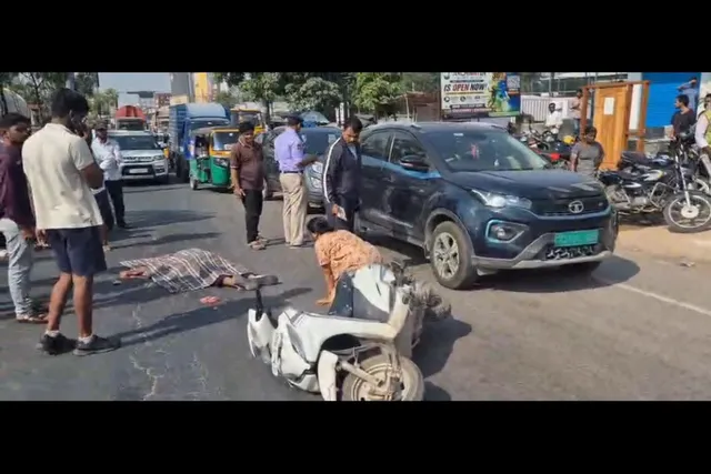 గ్యాస్ లారీ ఢీకొని యువకుడి దుర్మరణం గ్యాస్ లారీ ఢీకొని యువకుడి దుర్మరణం