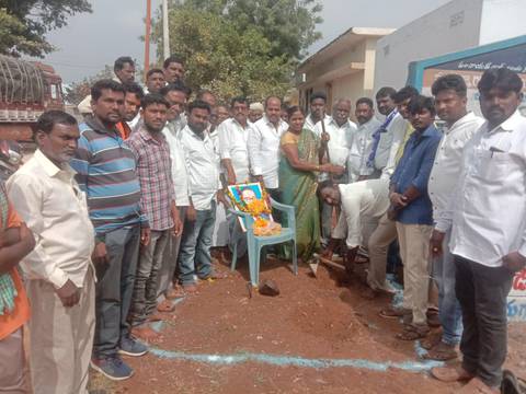 అంబేద్కర్ విగ్రహ ఏర్పాటుకు భూమి పూజ...