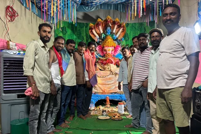 గణనాథుని సన్నిధిలో మహా అన్న ప్రసాదం