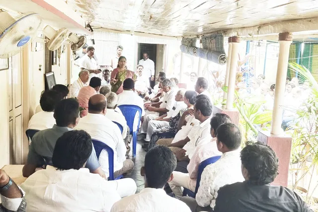 దేవరపల్లిలో వైసీపీ సమీక్షా సమావేశం