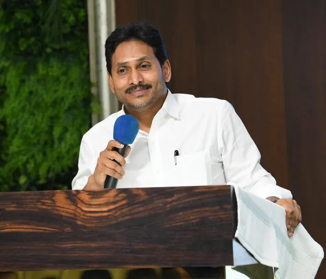 నేడు రెండో రోజు పులివెందులలో వైఎస్ జగన్