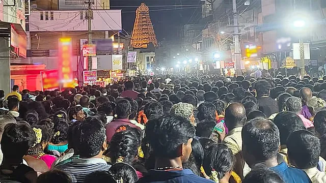 திருவண்ணாமலையில் பவுர்ணமி கிரிவலம்: லட்சக்கணக்கான பக்தர்கள் பங்கேற்பு