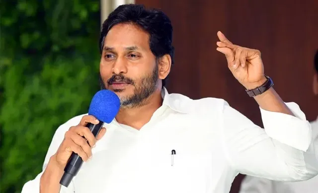 పులివెందులకు జగన్.. ఏకగ్రీవాల వేళ మారిన వ్యూహం..!