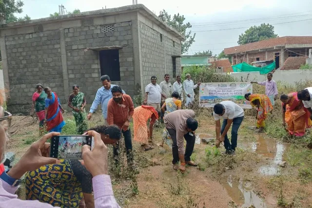కోనేరుపల్లి, కాట్నపెల్లి గ్రామాల్లో "స్వచ్ఛత హీ సేవ"