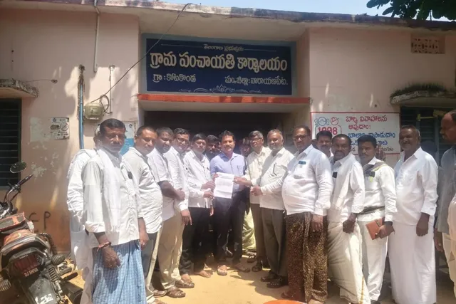 బీటీ రోడ్డు పనులు పూర్తి చేయాలని కలెక్టర్‌కు వినతి