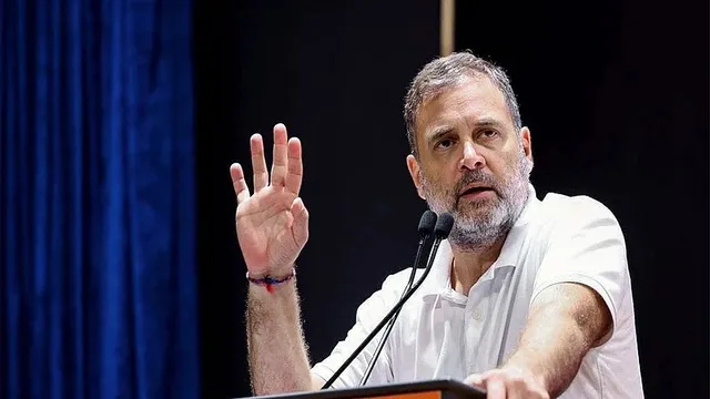 ఫ్లై దుబాయ్ ఘటనపై రాహుల్ గాంధీని ప్రశ్నించిన బీజేపీ ఫ్లై దుబాయ్ ఘటనపై రాహుల్ గాంధీని ప్రశ్నించిన బీజేపీ