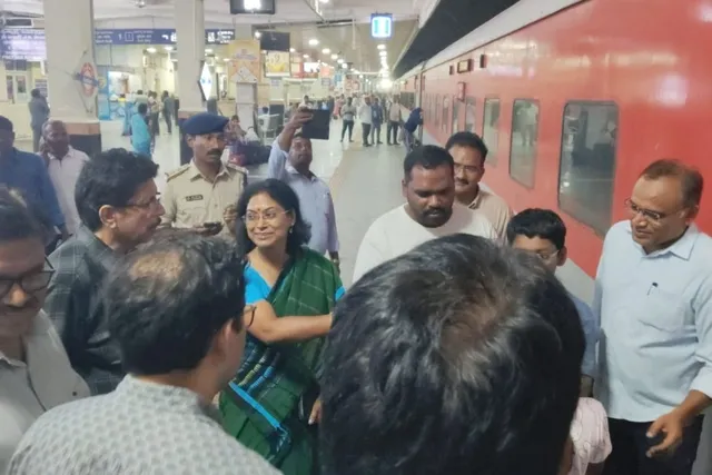 జన సంవాద్ కార్యక్రమంలో పాల్గొన్న గుంటూరు డిఆర్ఎం
