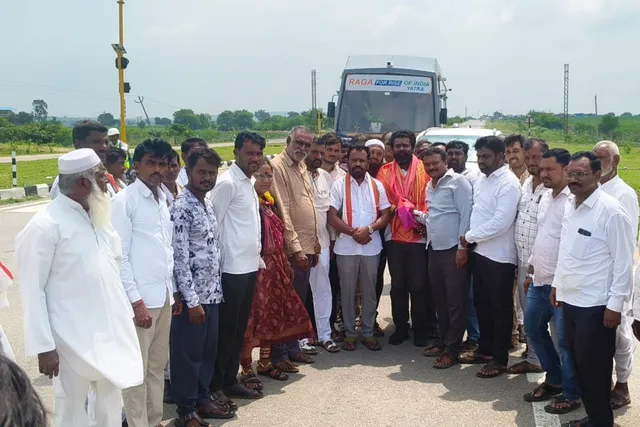 కాటూరి వెంకటేశ్వర్లుకు ఘన స్వాగతం పలికిన  కాంగ్రెస్‌ శ్రేణులు