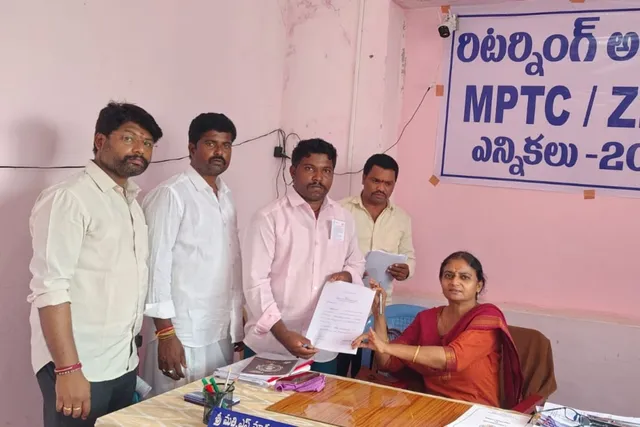 పెద్దకడబూరు ఎంపీటీసీ అభ్యర్థిగా కె. బాబు నామినేషన్ దాఖలు