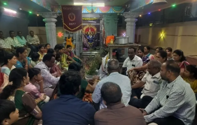 బీబీ పేట కన్యకా పరమేశ్వరి ఆలయంలో షమీ పూజలు