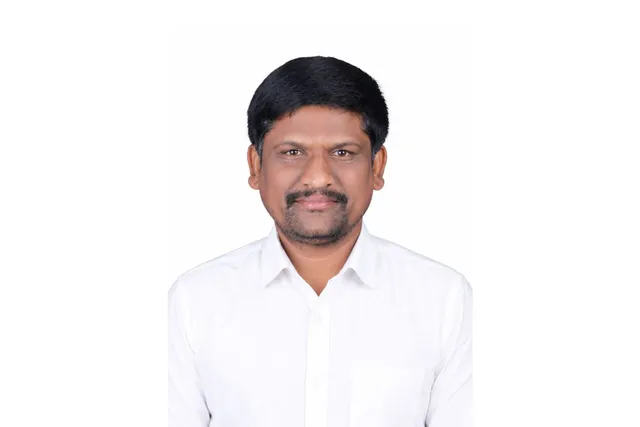 ఔట్సోర్సింగ్ ఉద్యోగుల రెగ్యులరైజేషన్: ప్రజా హక్కుల సాధన సమితి డిమాండ్