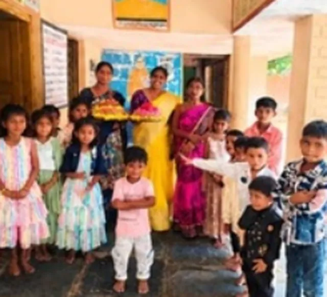 పోతినేనిపల్లి ప్రాథమిక పాఠశాలలో ఘనంగా బతుకమ్మ ఉత్సవాలు పోతినేనిపల్లి ప్రాథమిక పాఠశాలలో ఘనంగా బతుకమ్మ ఉత్సవాలు