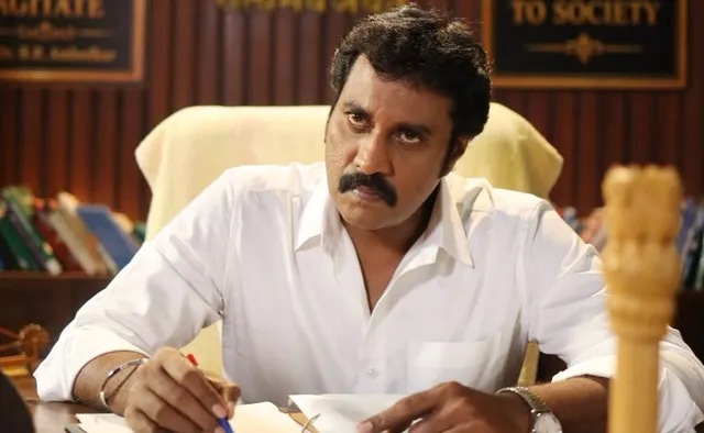 ‘డ్యూ డేట్’ మూవీలో లాయర్‌గా సునీల్