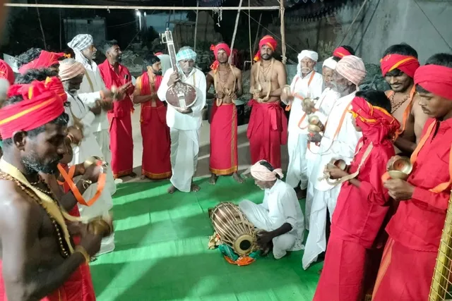 కల్హేర్ లో దుర్గాదేవి వద్ద మరాఠీ భజన కార్యక్రమం