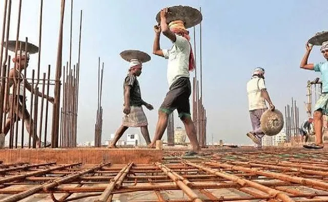అసంఘటిత రంగ కార్మికుల సంక్షేమానికి కొత్త బోర్డు ఏర్పాటు