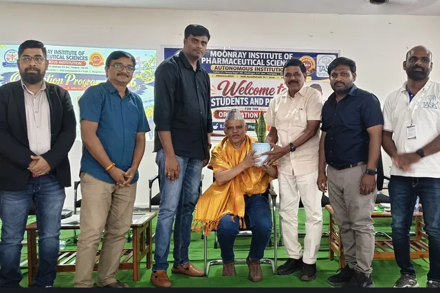 మూన్రే ఫార్మసీ కళాశాలలో నూతన విద్యార్థులకు ఓరియంటెషన్ ప్రోగ్రామ్ మూన్రే ఫార్మసీ కళాశాలలో నూతన విద్యార్థులకు ఓరియంటెషన్ ప్రోగ్రామ్