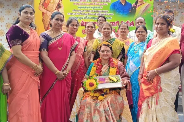 బెస్ట్ మ్యూజిక్ టీచర్‌గా సునీతకు ఘన సత్కారం