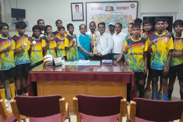 ఫుట్‌బాల్‌లో కర్నూలు జట్టుకు ద్వితీయ స్థానం, ముగ్గురు జాతీయ స్థాయికి