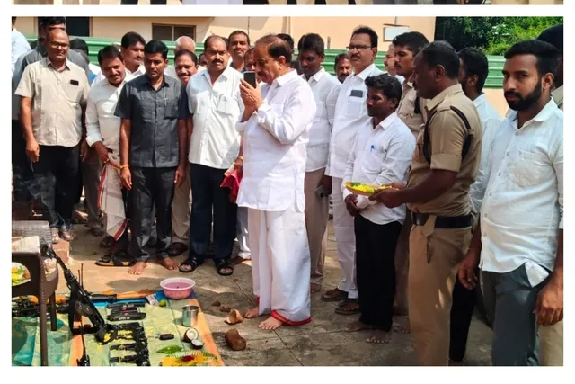 గండుగులపల్లిలో ఆయుధ పూజలో పాల్గొన్న మంత్రి తుమ్మల