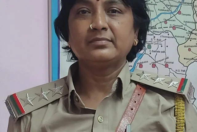 మద్యం దుకాణాల రెన్యువల్ ప్రక్రియ: దరఖాస్తులకు ఆహ్వానం